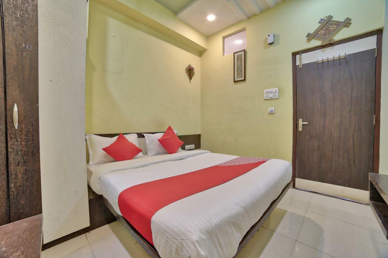 Oyo 35538 Hotel Risha Chandrapur Exterior foto